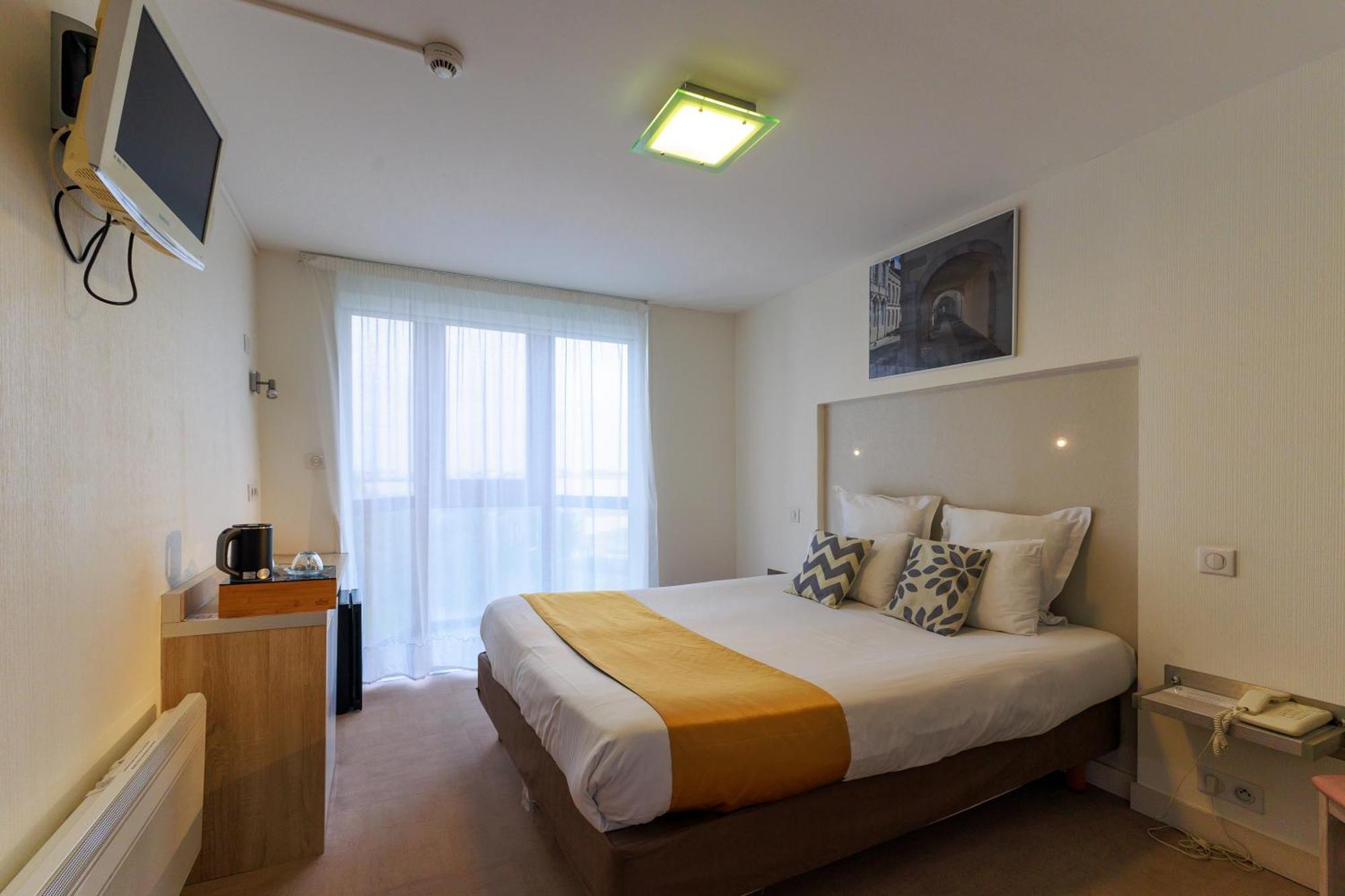 Logis Hotel Le Rochelois لا روشيل المظهر الخارجي الصورة